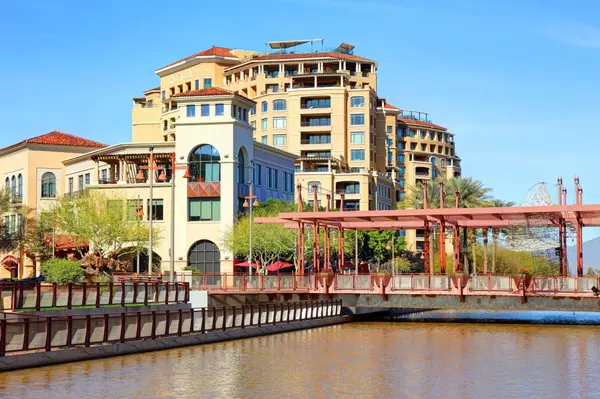 SARAH HARE REAL ESTATE SONORAN LIVING WITH SARAH