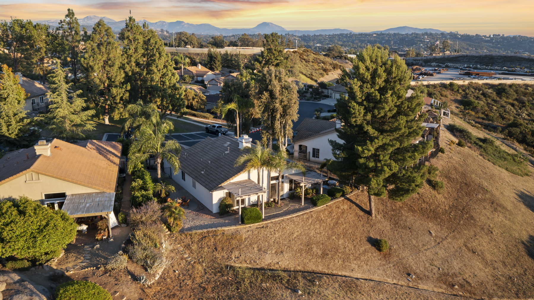 Best-Places-to-live-in-Alpine-CA-Crown-Hills
