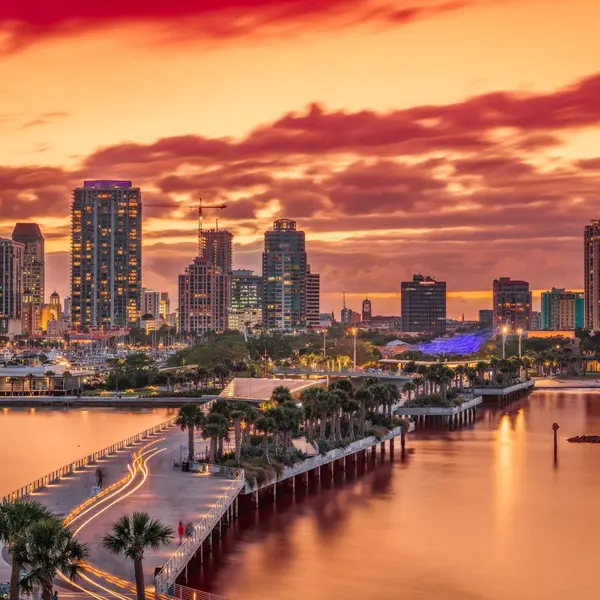Downtown St. Pete: A Remarkable Gateway In The Sunshine State,Thomas J. Morillo
