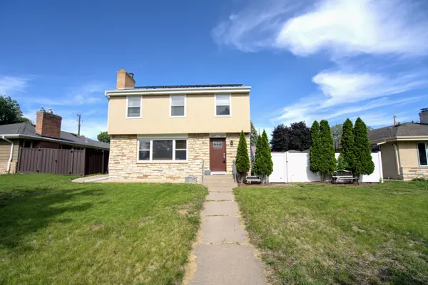 Well Maintained Duplex in Minneapolis,Chuck Carstensen