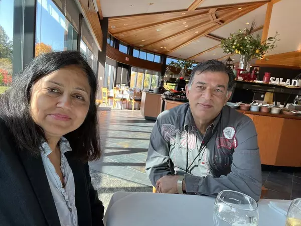 Team Sapphire - Mahesh and Rakhee Khatri