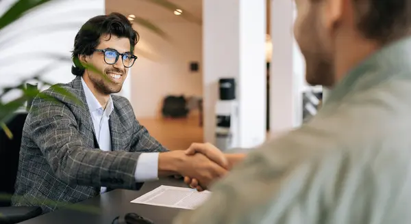 Helpful Negotiation Tactics for Today’s Housing Market,James Lynch