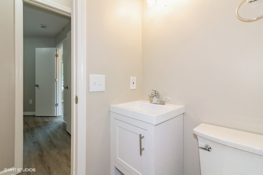 14_909ShadyCt_2016_Small