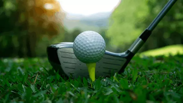 feature image of A Tee-rific Guide: Must Play Golf Courses in the Omaha Metro