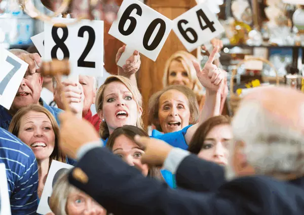 Winning the Battle: Proven Strategies to Win a Bidding War on Your Dream Home,Rhonda Fischer