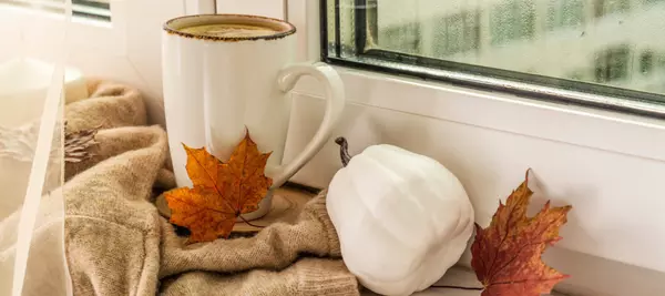 feature image of Crafting a Cozy Transition into Fall at Home