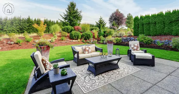 Transform Your Backyard with a Cozy Outdoor Seating Area