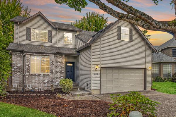 Your Dream Home Awaits: Discover 2350 NW Lydia Pl, Beaverton, OR 97006,Tony Apa