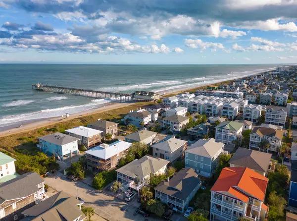 wrightsville-beach-north-carolina-usa-2023-11-27-05-09-24-utc