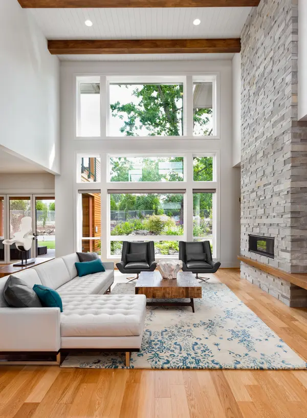 Beautiful living room with vaulted ceiling