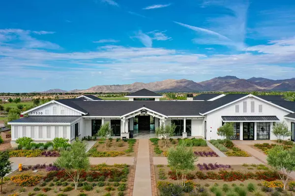 feature image of Exploring Toll Brothers&#39; Luxury Homes in Arizona: Award-Winning Design, Quality, and Communities