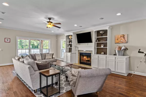 modern, update living room in brentwood, mo home