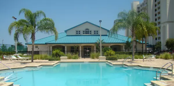 Harbor Pointe Pool Clubhouse