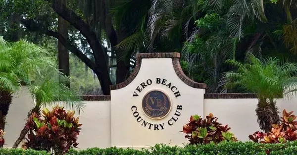 Discovering the Vero Beach Country Club Neighborhood: A Local Realtor’s Guide