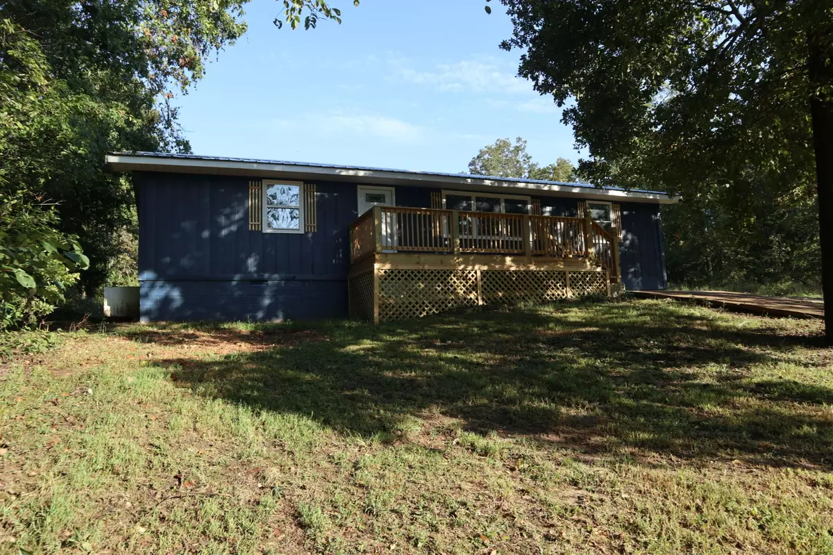 1512 W Cardinal Dr HSB Home in Town (3)