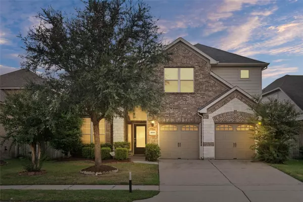 Discover Your Dream Home in Cinco Ranch Southwest: 26331 Fiona Sky Lane, Katy, TX 77494