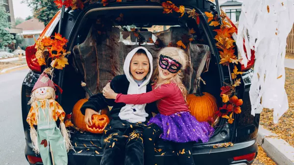 feature image of Frightfully Fun Events This October In Omaha!