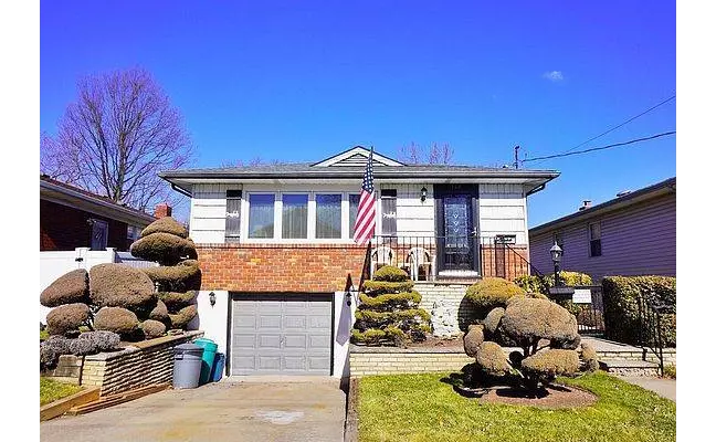 Staten Island, NY 10303-2803,149 Dixon Ave