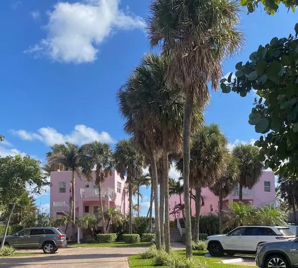feature image of Cloisters Co-op in Lauderdale-By-The-Sea