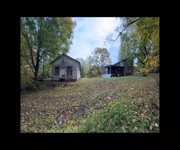 Camp in Monterville West Virginia close to National Forest Hunting