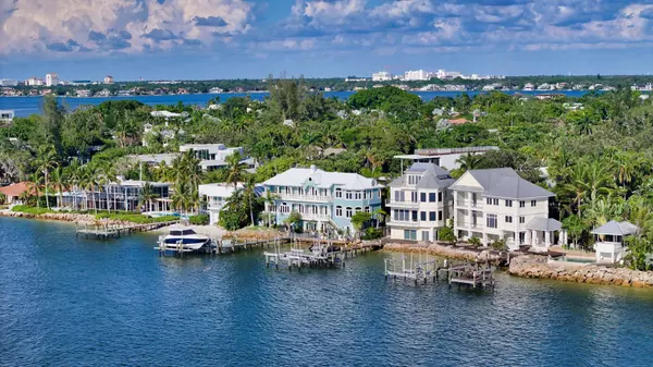 Discover the Ultimate in Luxury Living: Siesta Key Waterfront Real Estate,Adam Miller