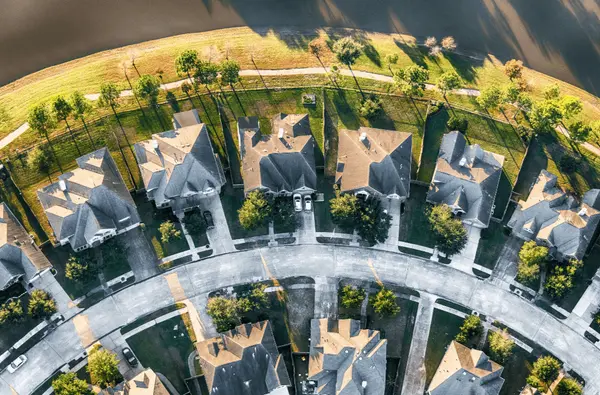 9 Reasons Sugar Land, TX Is A Great Place To Raise A Family,Aura Pou