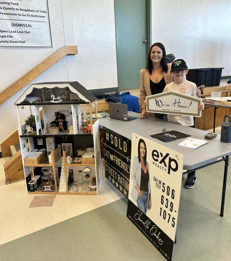 Janelle Oakes at Career Day