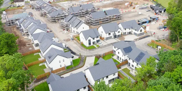 Understanding Housing Market Trends: Comparing Property Prices in Victoria and Surrounding Regions,Mitch McMichael