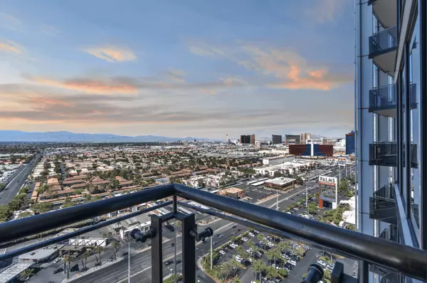 Palms Place-40
