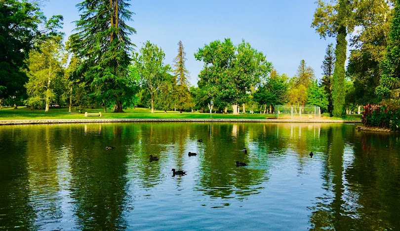 Land Park photo of pond 