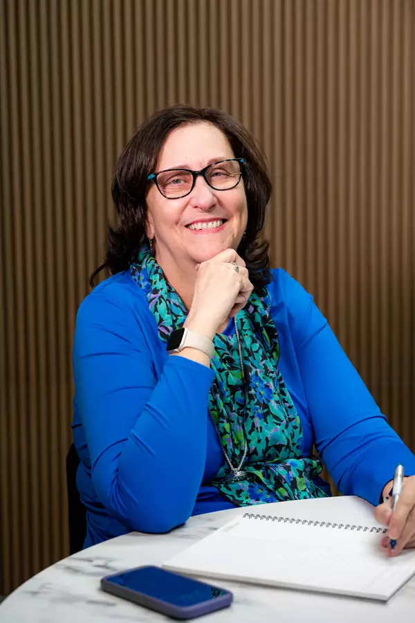 2-web-or-mls-linda-stewart-headshots-relocation-video