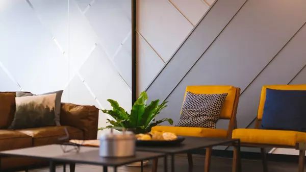 Haven’t updated your '70s Inspired home and Want to sell? Read this first!,Pam Corning