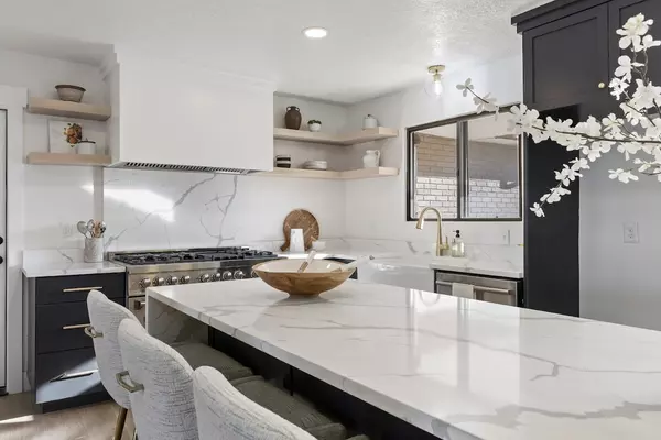 12-Kitchen
