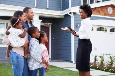 Minority Brokers in Luxury Markets