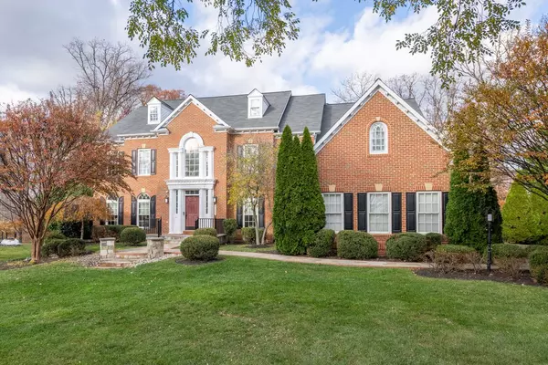 Luxury Ashburn Virginia home with Sothebys International Realty sign 1