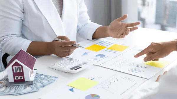 Buying vs. Renting in 2025: Which One Makes More Financial Sense?,Alicia McConnel