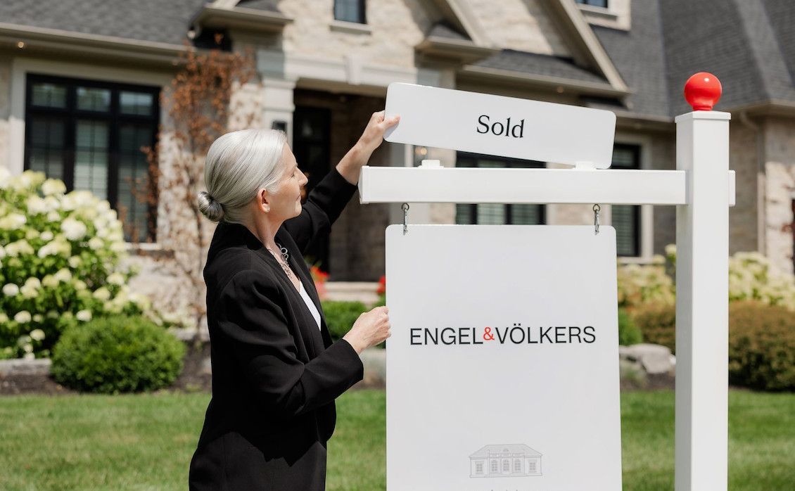 What Real Estate Agents Really Do to Sell Your Home: A Behind-the-Scenes Look