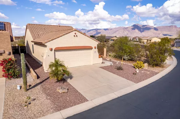 MEGA OPEN HOUSE IN GOLD CANYON,Heidi Spielman