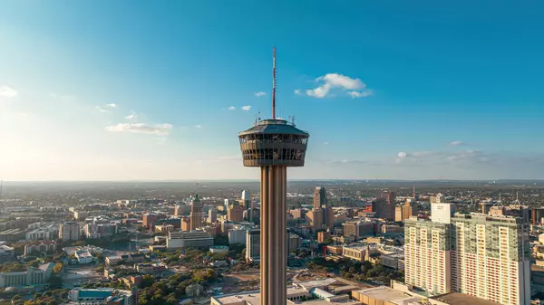 San_Antonio_Skyline