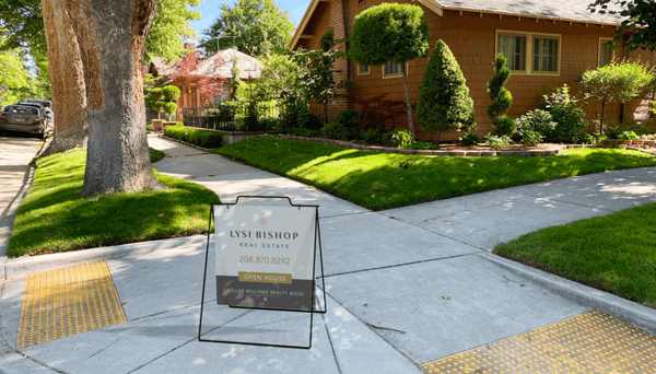 Open House Sign - Mock 3