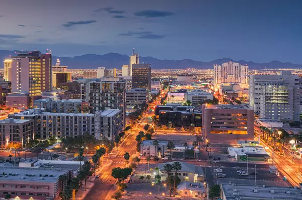 Mariel Pamintuan - Esguerra Las Vegas Realtor Huntington and Ellis Real Estate Agent The Mariel Esguerra Group North las Vegas Enterprise Summerlin Henderson