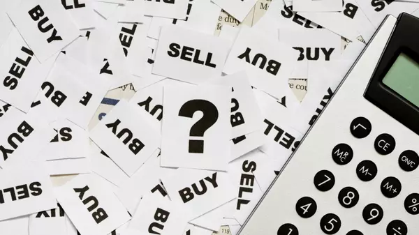 Should You Sell Your Home Before Buying a New One? Here’s How to Decide