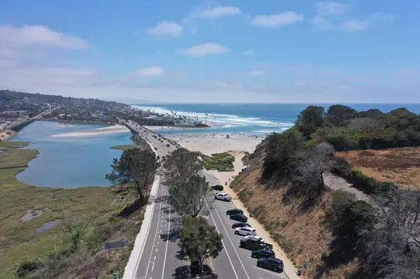 Welcome to Del Mar & Sandy Lane