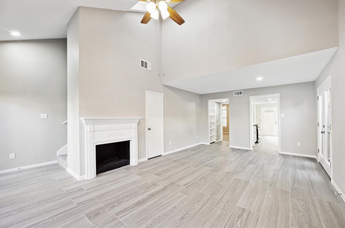 Houston area townhome for sale