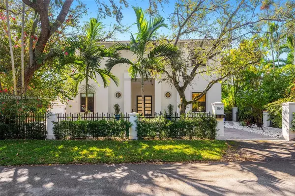 Refined Elegance and Tranquility in Coral Gables: A Luxurious Retreat