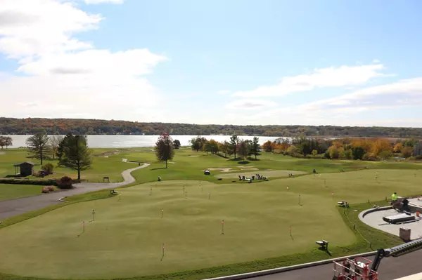 Walworth County Golf Courses: The Best Places to Tee Off in Southern Wisconsin,Kim & Joel Reyenga