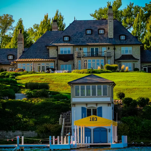 Wisconsin Housing Stats: Market Trends and Insights for Buyers and Sellers,Kim & Joel Reyenga