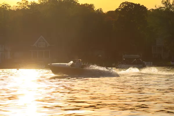 The Rich History of Lower Loch Vista in Lake Geneva, WI,Kim & Joel Reyenga