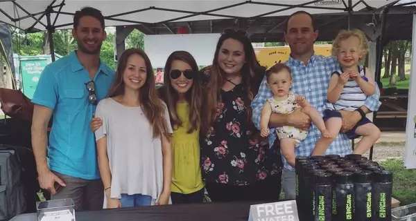 Nashville on the Move x 12 South Farmers Market (2017),Suzanne Fletcher