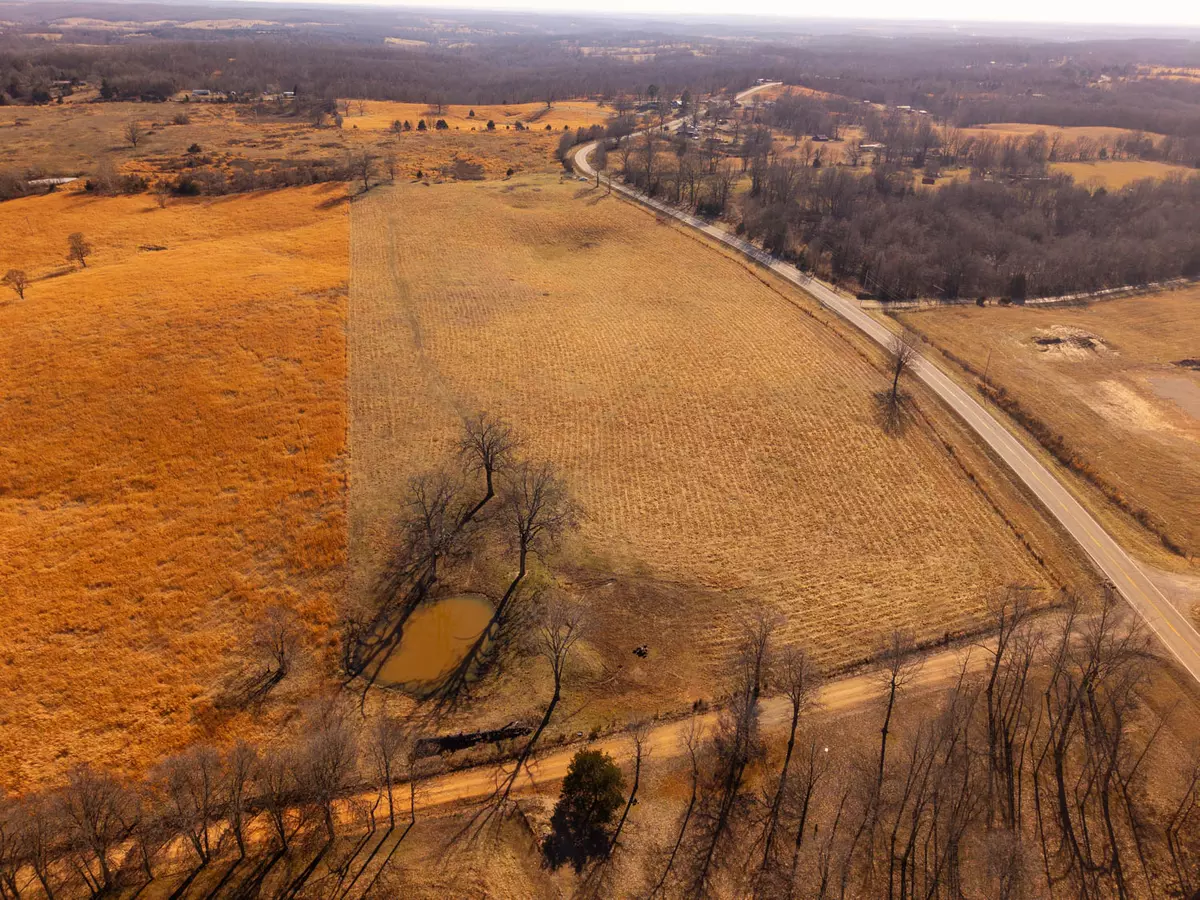 12 acre land000